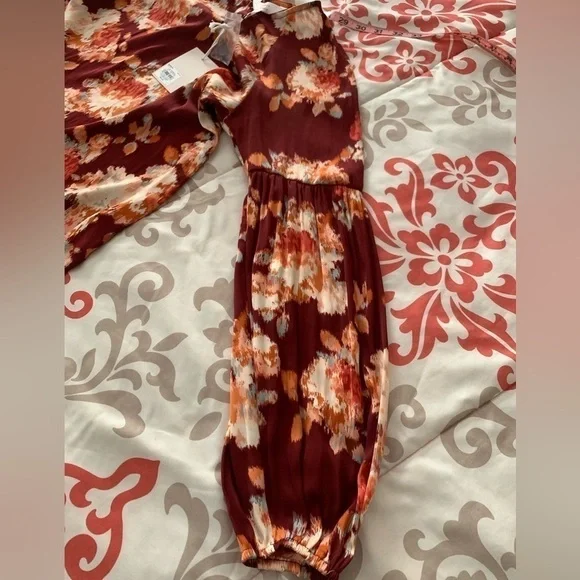 NWT Lauren Conrad Floral Abstract Satin Long Sleeve Blouse - Picture 11 of 12